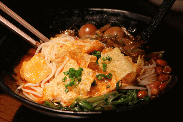 Liuzhou: Home of Luosifen! This Bowl of Noodles Conquers the World, with Scenery Rivaling Guilin Yet Unknown to Many