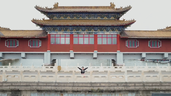 Kaifeng: From Bianjing of the Northern Song Dynasty to a Historic City Today—The Bustling Memories in Along the River During the Qingming Festival and the Sorrow of a Million Farewells