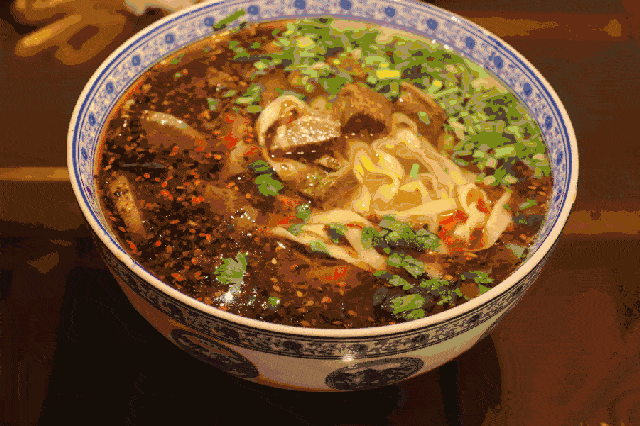 Image related to Lanzhou: A Bowl of Beef Noodles That Conquers the World! The First Bridge Over the Yellow River + Danxia Landforms, Northwest China's Romance Beyond Imagination