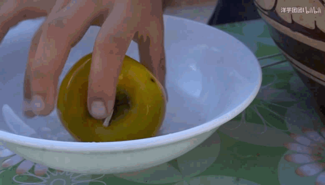Image related to Autumn's Sweetest Delight: A Journey of Fruitful Bliss Across China