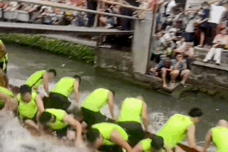 Image related to I've Been Working for Two Days, Why Are Cantonese Still Racing Dragon Boats?