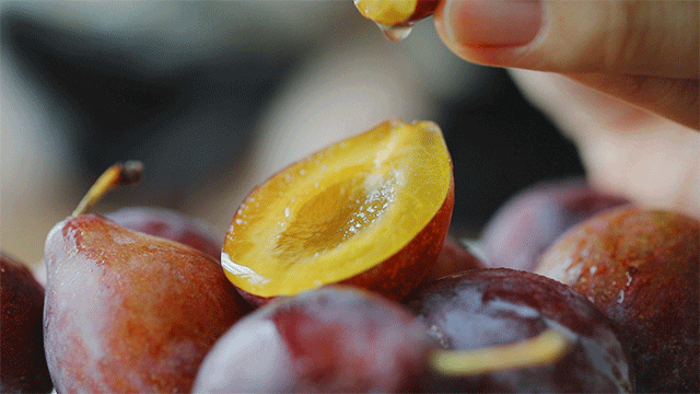 Image related to China's Fruit Hierarchy: Undisputed King Reigns Supreme