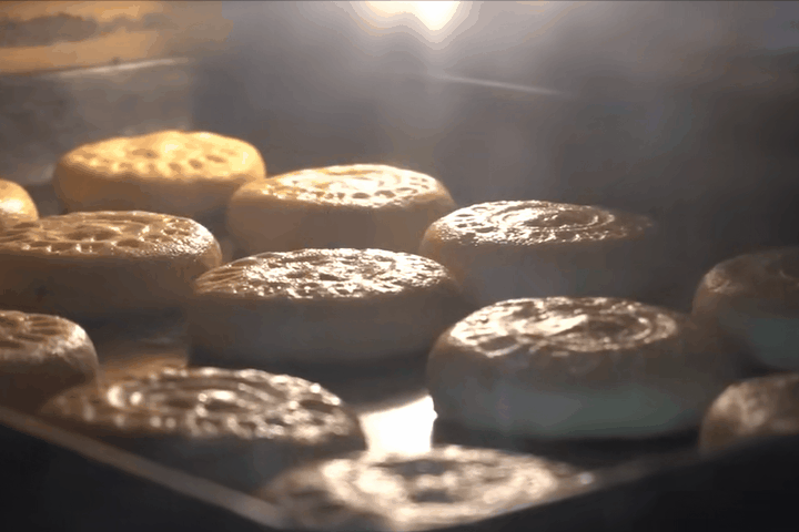 Image related to A Bite of Burger, A Sip of Vinegar: How China's Sourness Capital Came to Be