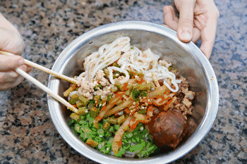 Image related to Liuzhou: Home of Luosifen! This Bowl of Noodles Conquers the World, with Scenery Rivaling Guilin Yet Unknown to Many