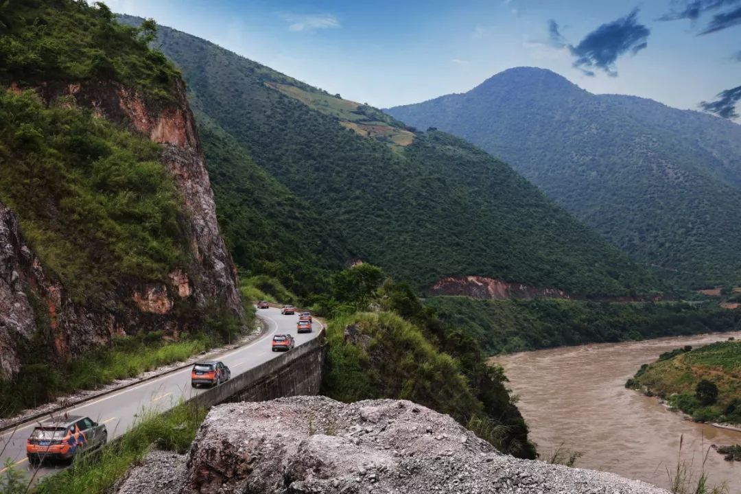 Image related to How Tough Is the Road to Tibet?