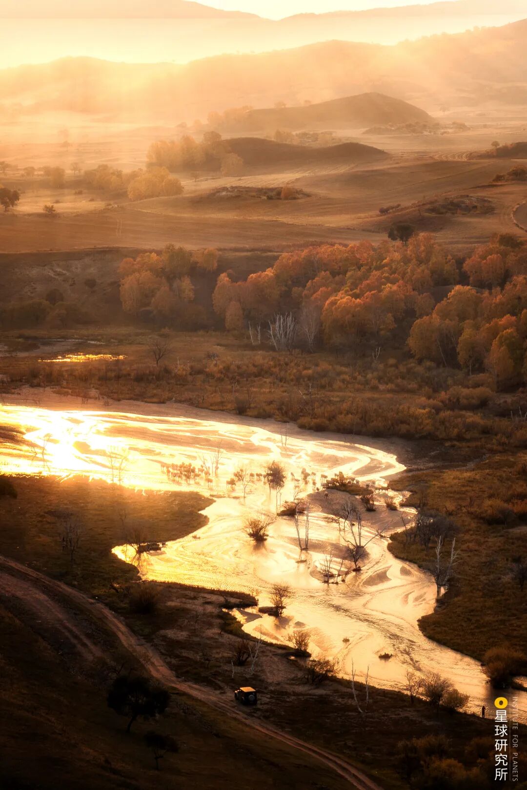 Image related to China's Autumn Waters Map Is Here!