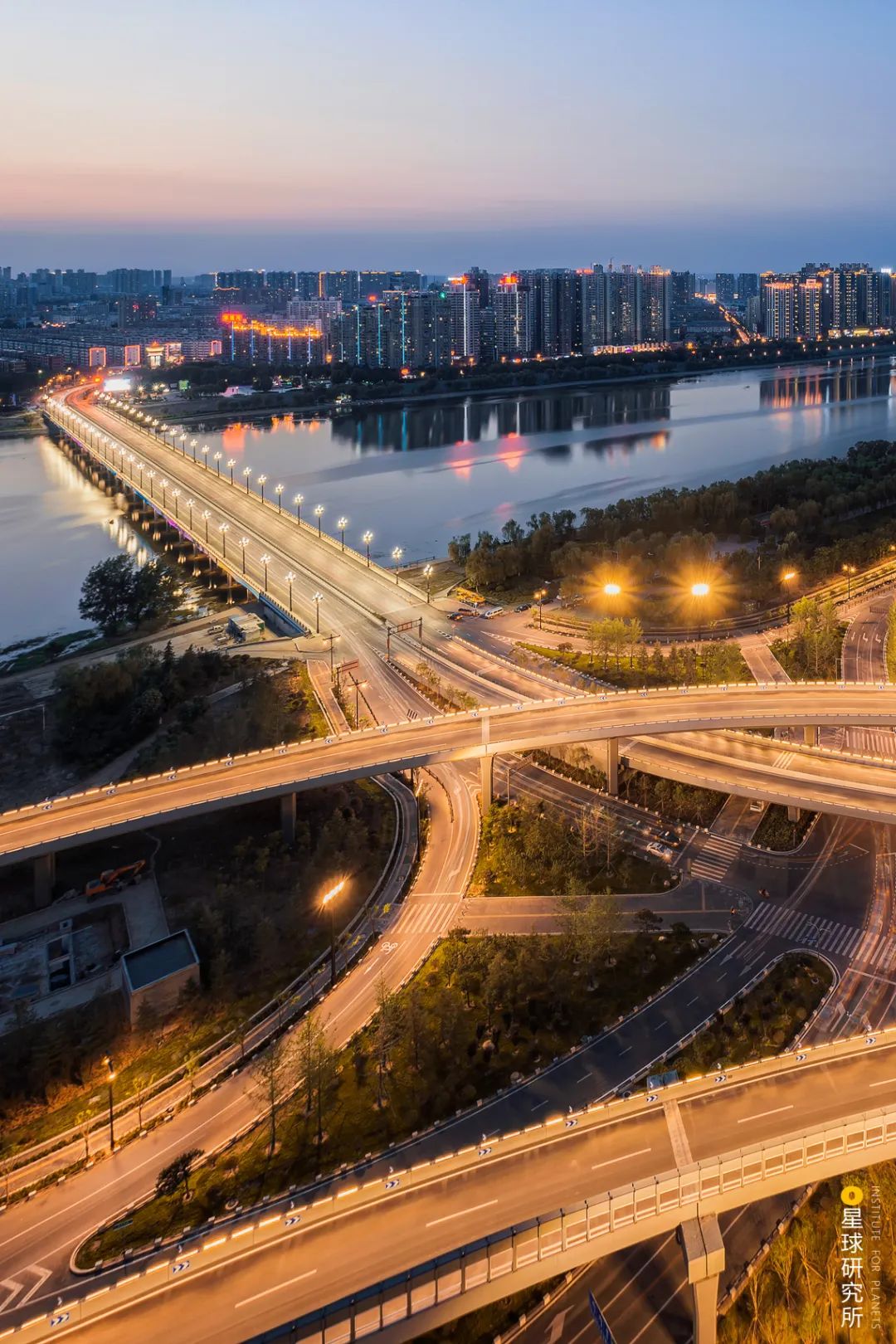 Image related to Luoyang! Luoyang!