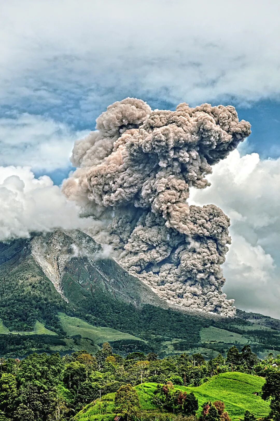 Image related to Where Are the Volcanoes in China?