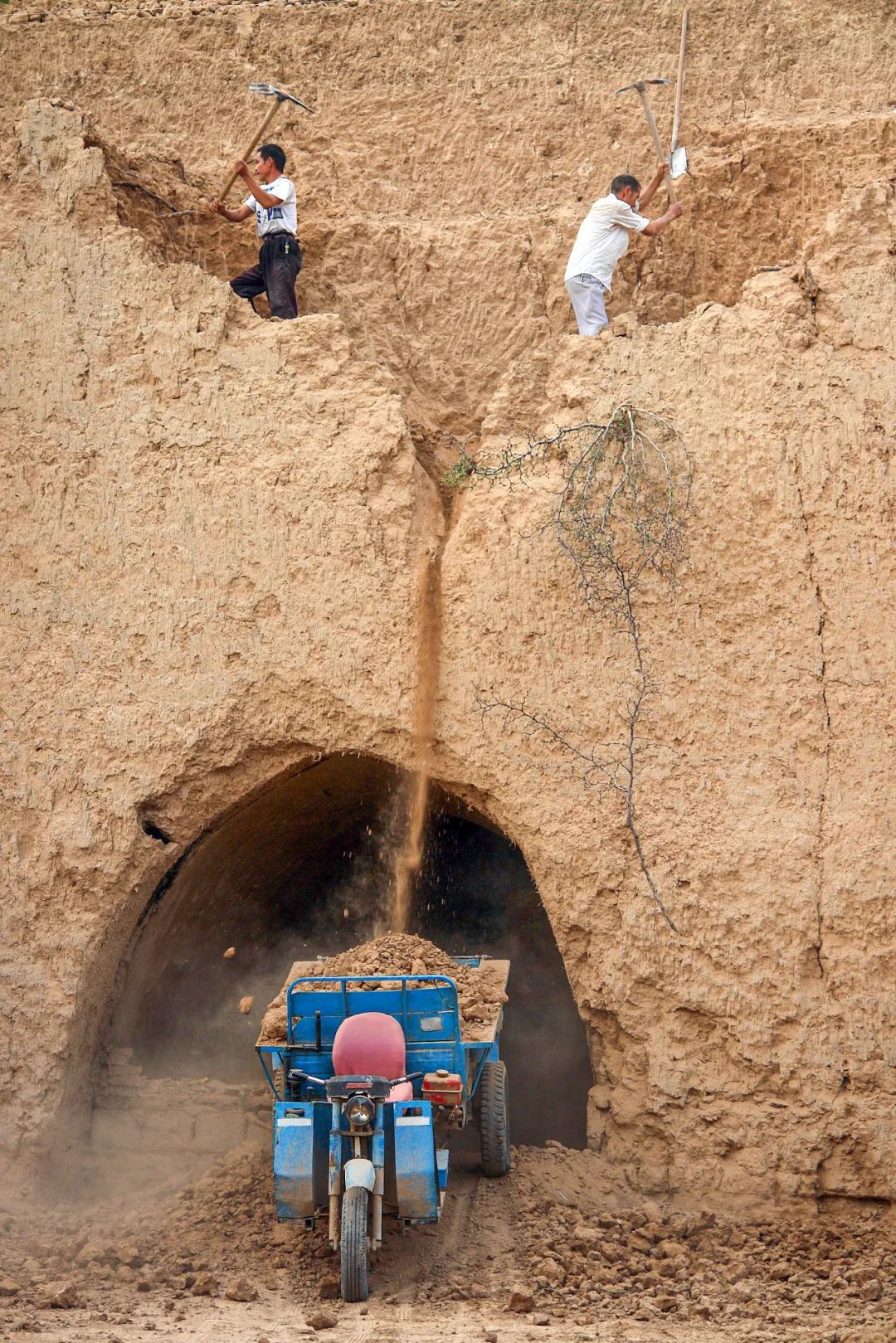 Image related to Which Province Boasts the Most Ancient Architecture in China?