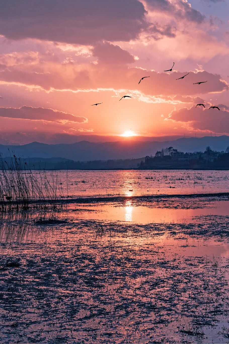 Image related to How Beautiful Are China's Lakes?