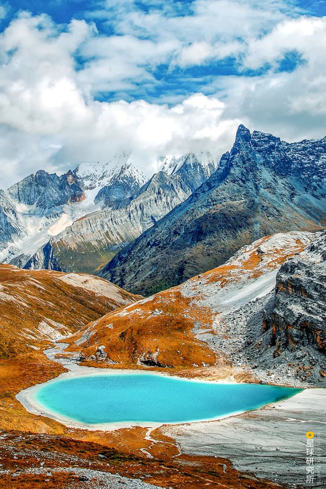 Image related to Explore the Tibetan Plateau: A Land of Countless Lakes!