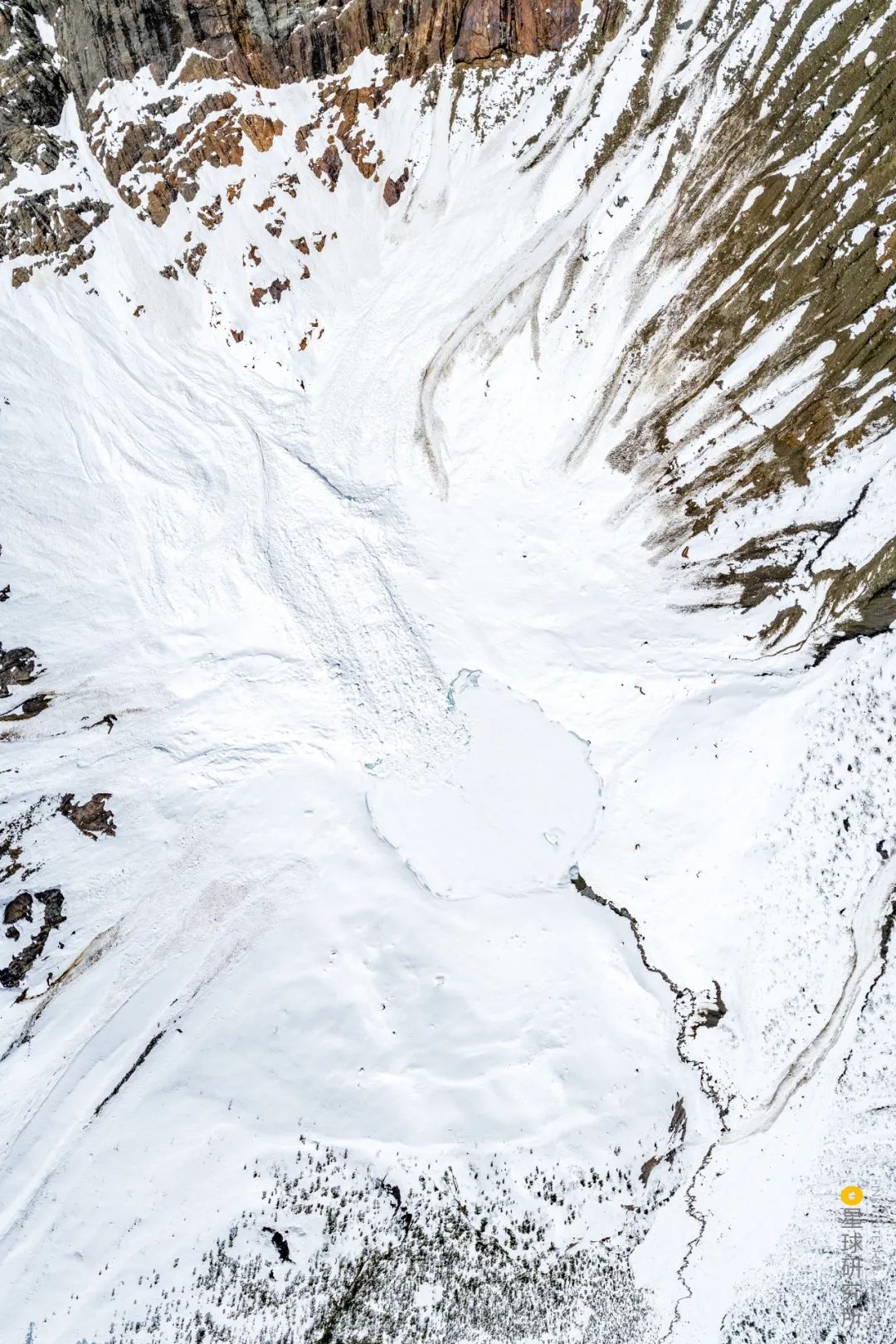 Image related to Explore the Tibetan Plateau: A Land of Countless Lakes!