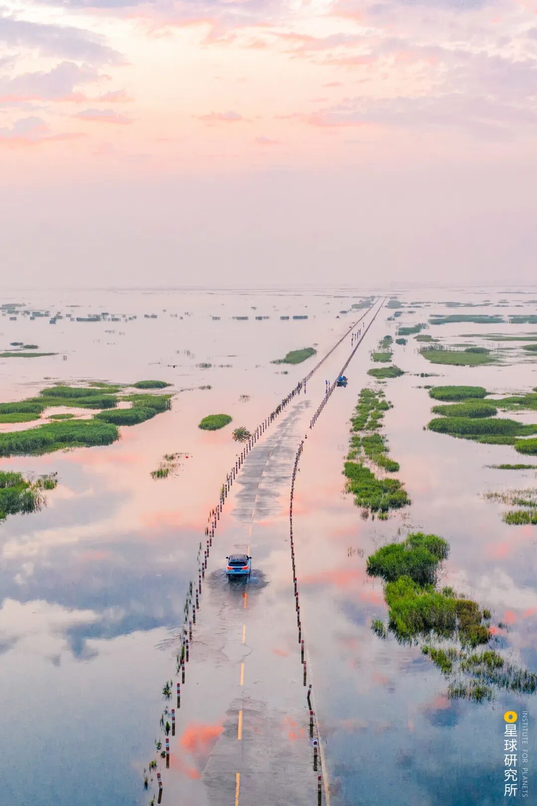 Image related to Explore China's Wetlands: A Journey Through Nature's Wonders