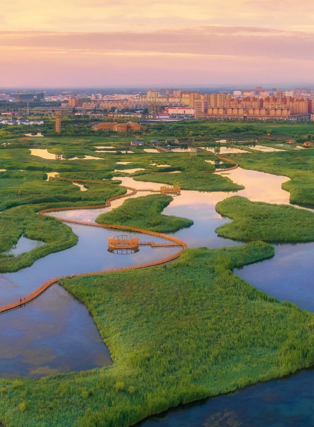 Image related to What China Looks Like Across 5,000 Kilometers