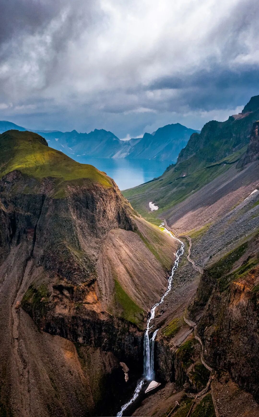 Image related to Who Reigns as China's Volcano King?