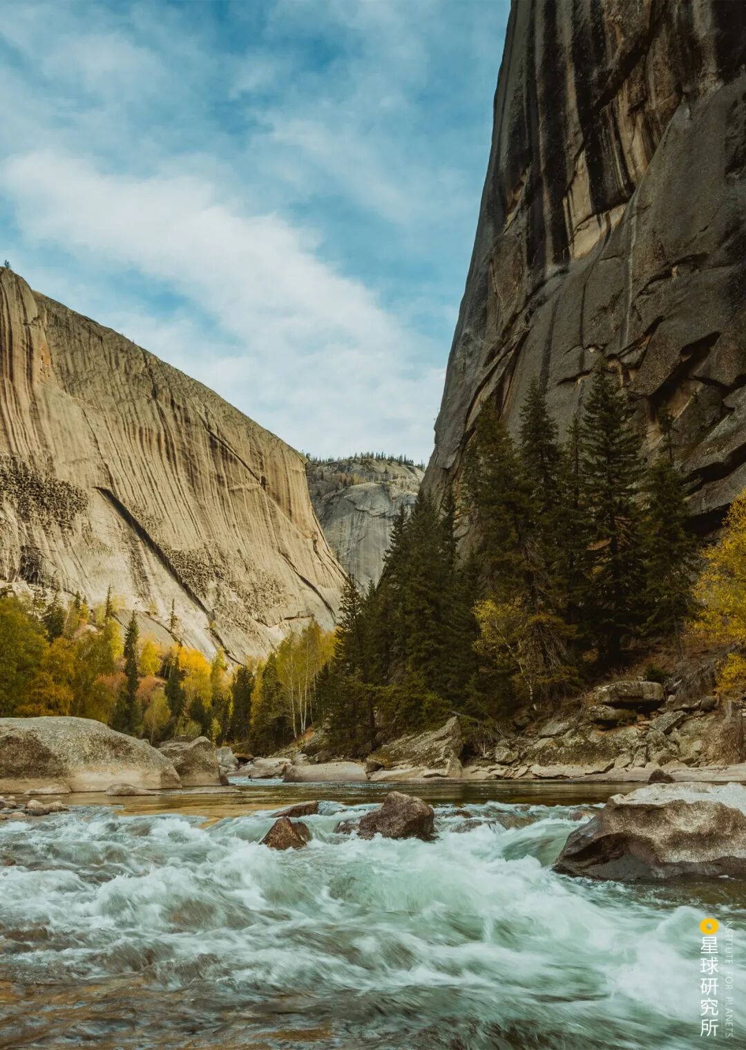Image related to This Autumn, Head to Northern Xinjiang!
