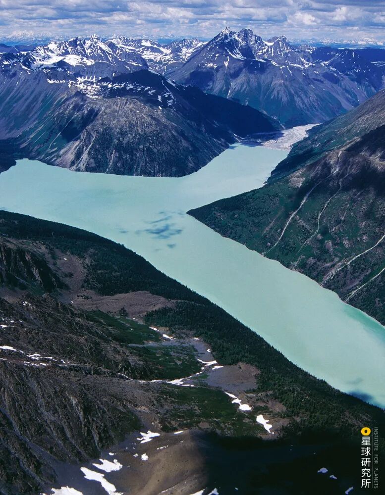 Image related to This Autumn, Head to Northern Xinjiang!