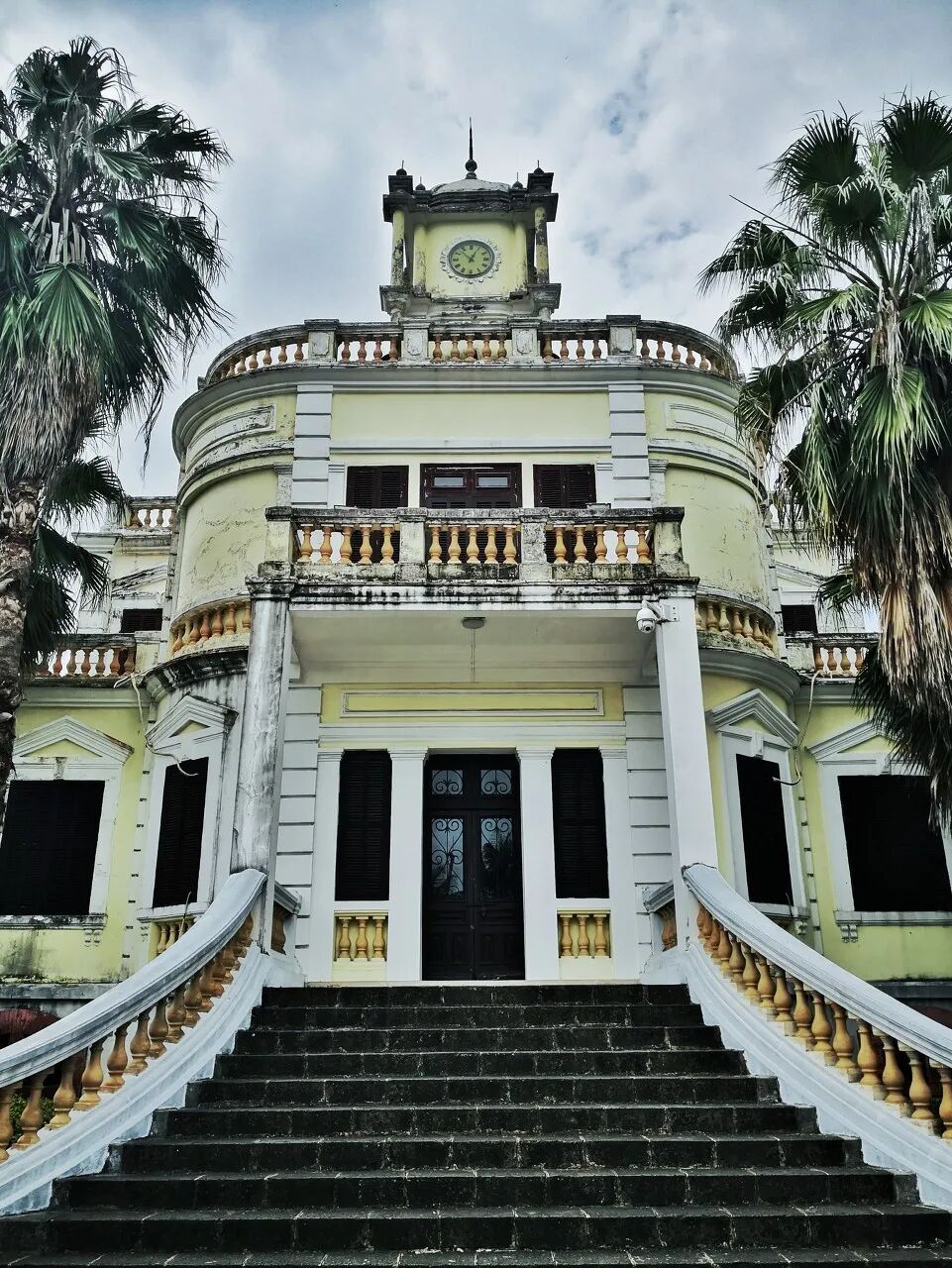 Image related to Zhanjiang: The Hidden Foodie Paradise Where $70 Buys 3 Days of Feasting – Wild Flavors Outshine Chaoshan, Gaining 8 Pounds in a Week is Worth It!