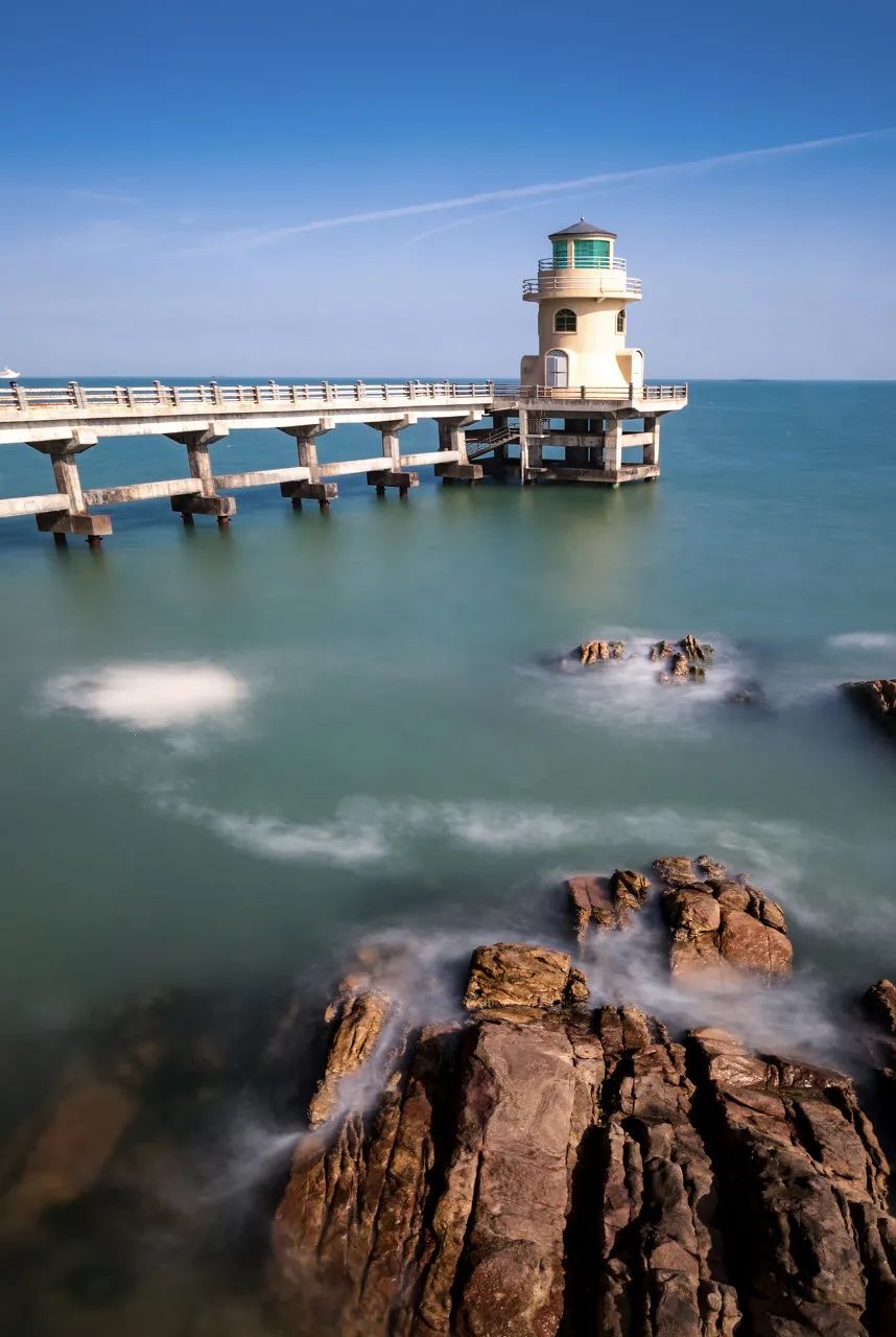 Image related to Zhanjiang: A Seafood Paradise That Will Blow Your Mind! Stunning Sea Views Rivaling Sanya + Mouthwatering Delights to Wow Your Feed – Worth the Trip for Food Alone