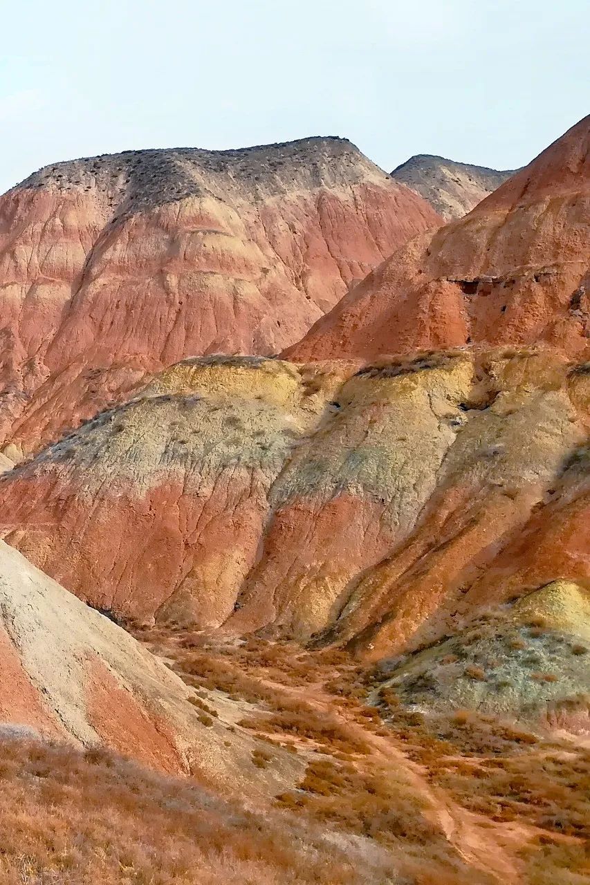 Image related to Lanzhou: A Bowl of Beef Noodles That Conquers the World! The First Bridge Over the Yellow River + Danxia Landforms, Northwest China's Romance Beyond Imagination
