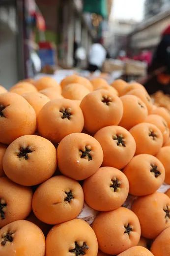 Image related to How Sweet Is China's First Fruit of Early Summer?