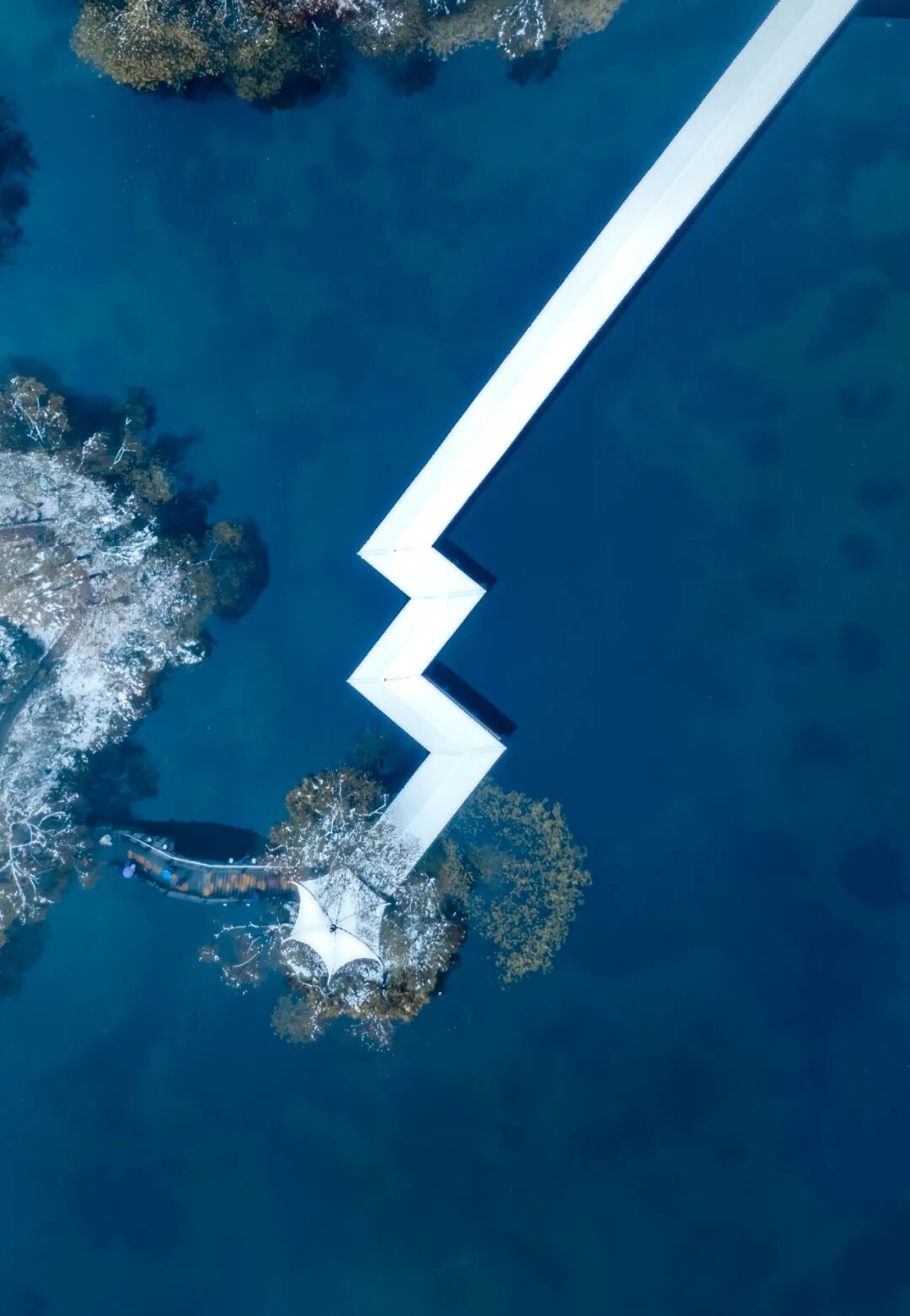 Why Should West Lake Define the Beauty of China?
