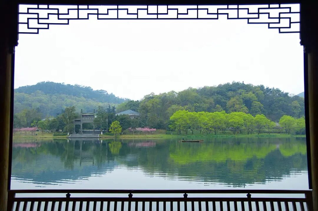 Image related to Why Should West Lake Define the Beauty of China?