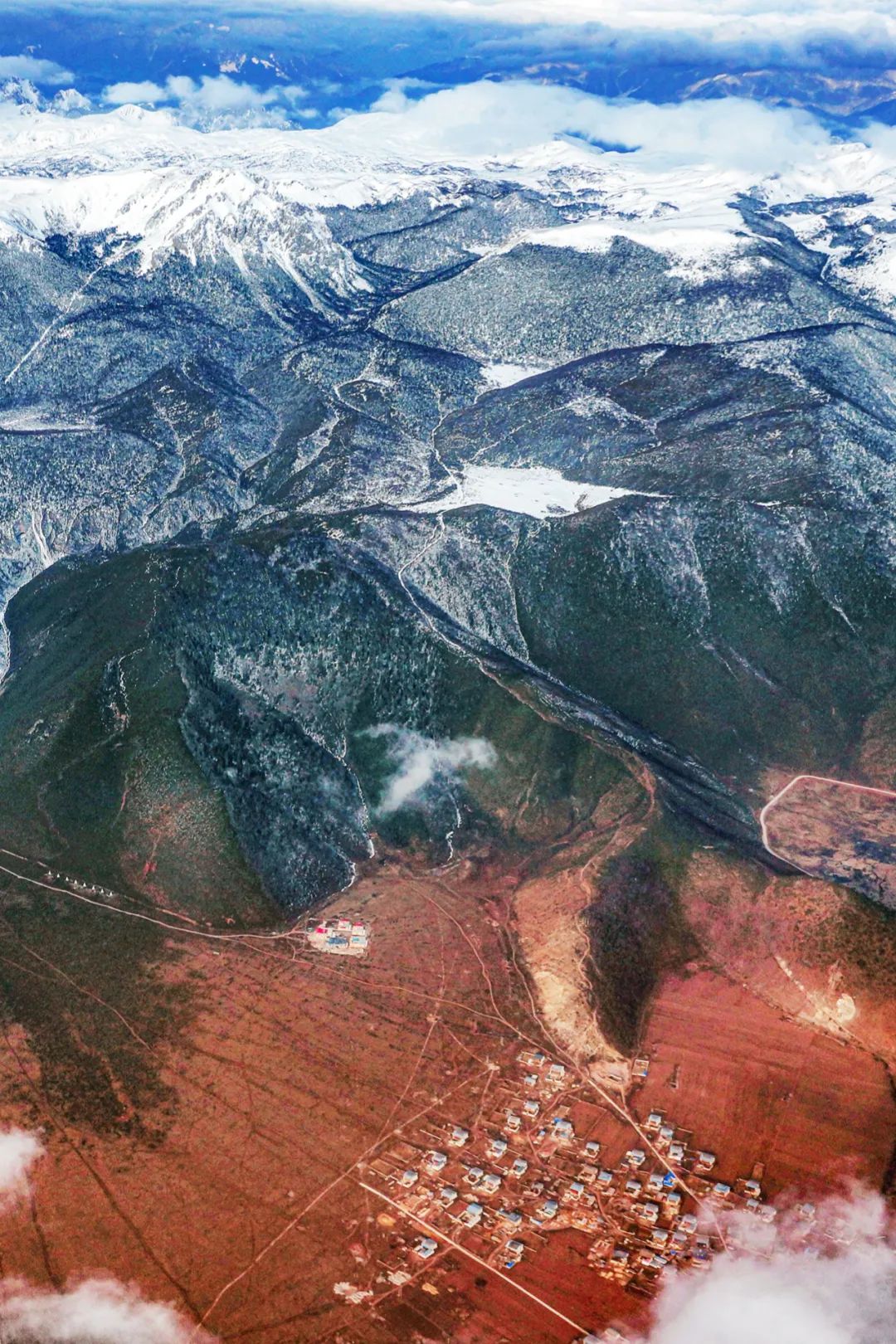 Image related to Where in China Can You Experience All Four Seasons in a Single Day?