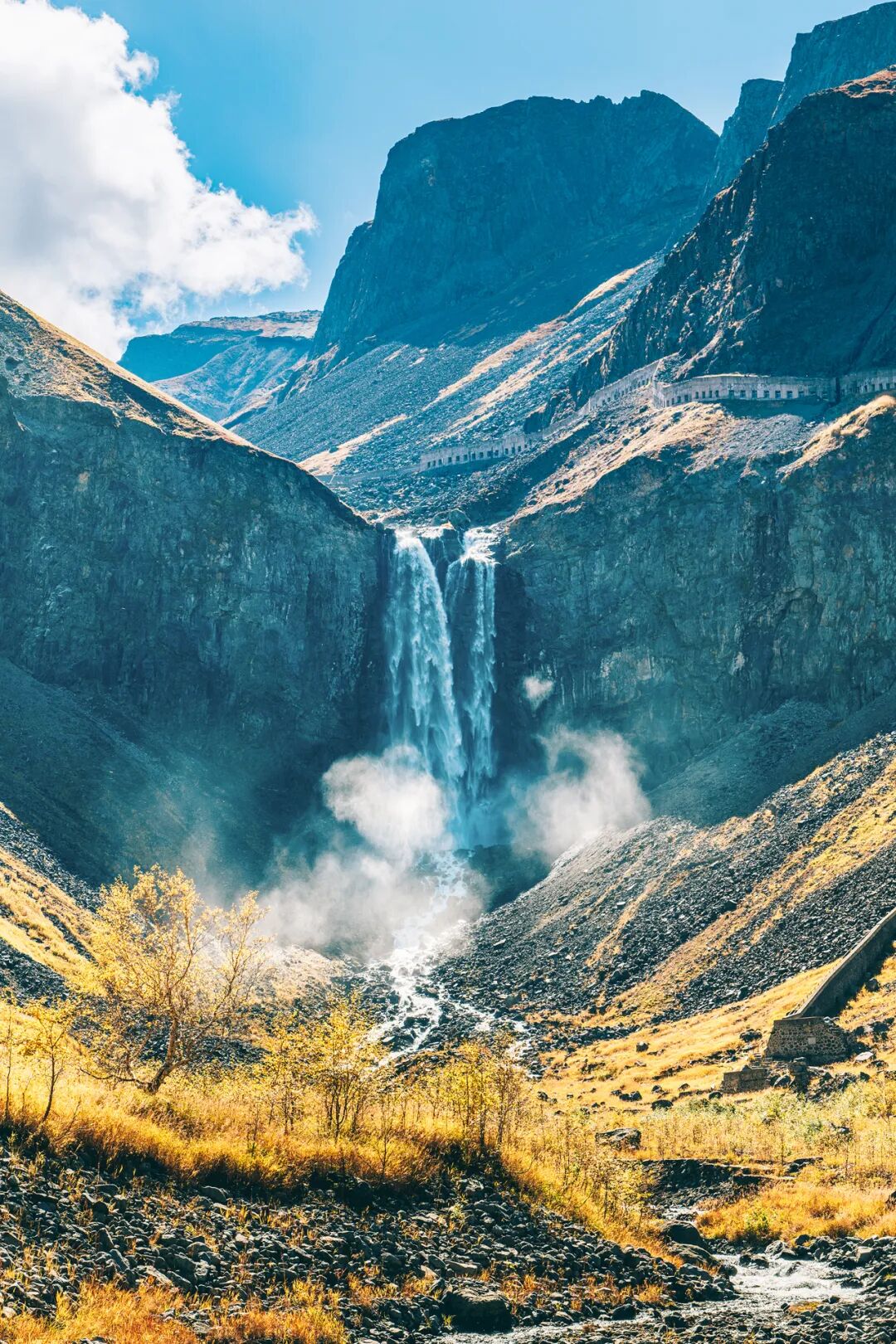 Image related to Top Autumn Getaway Routes for National Day – Still Time to Plan!