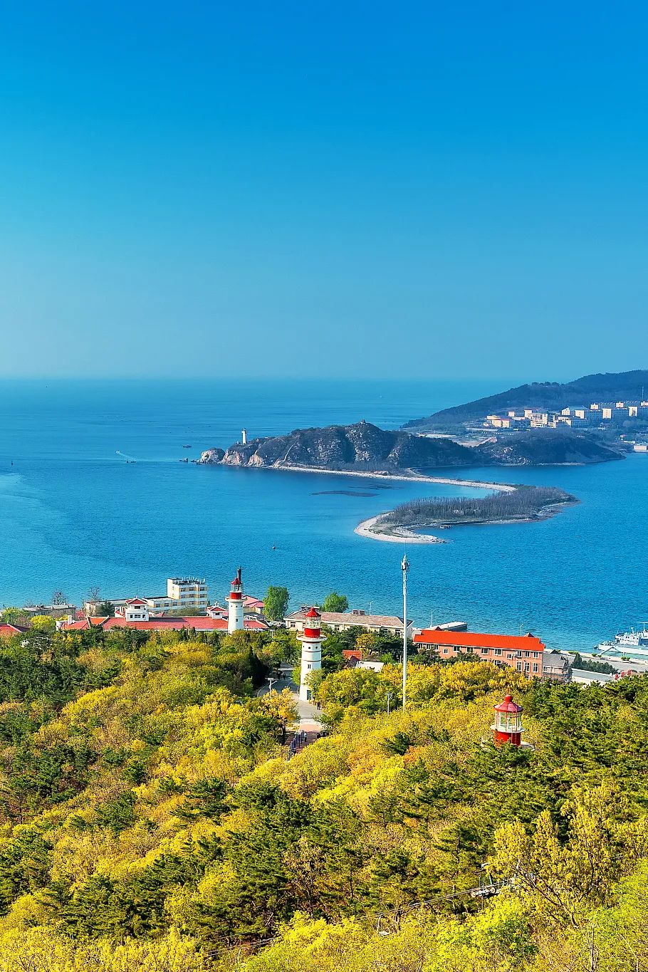 Image related to Top Autumn Getaway Routes for National Day – Still Time to Plan!