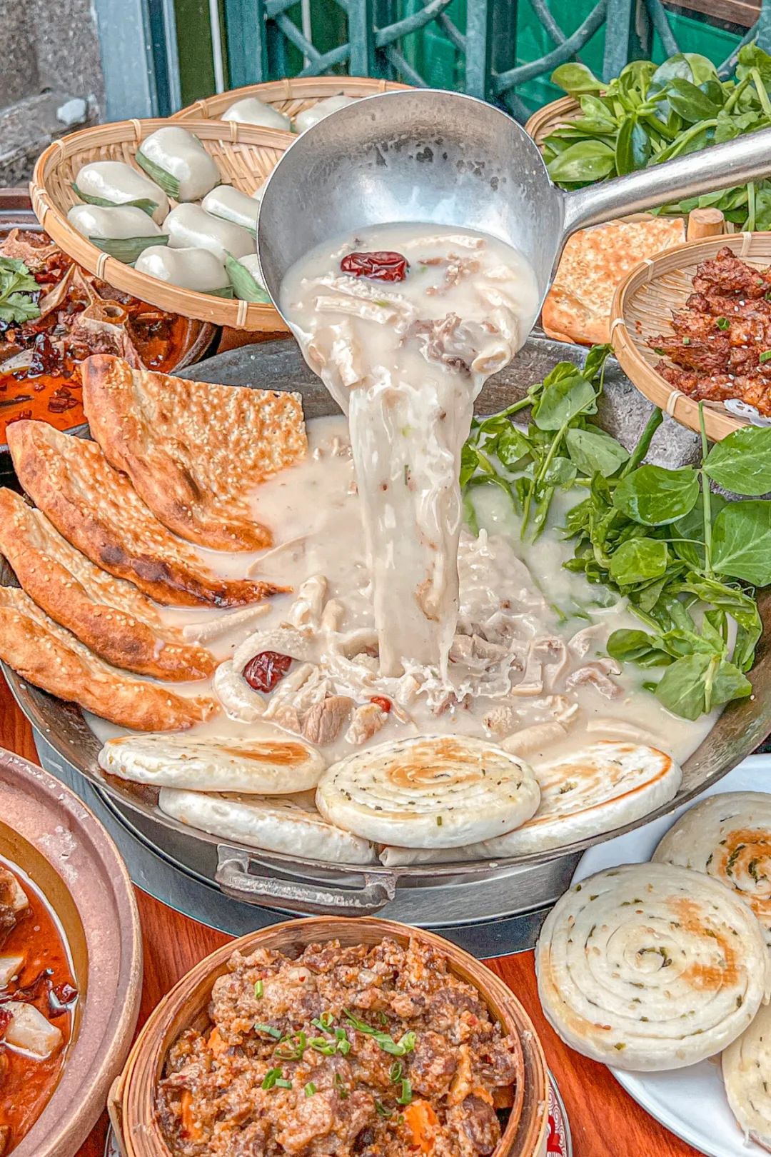 Image related to No One Wakes a Sichuaner—Unless You Say "Breakfast Time!