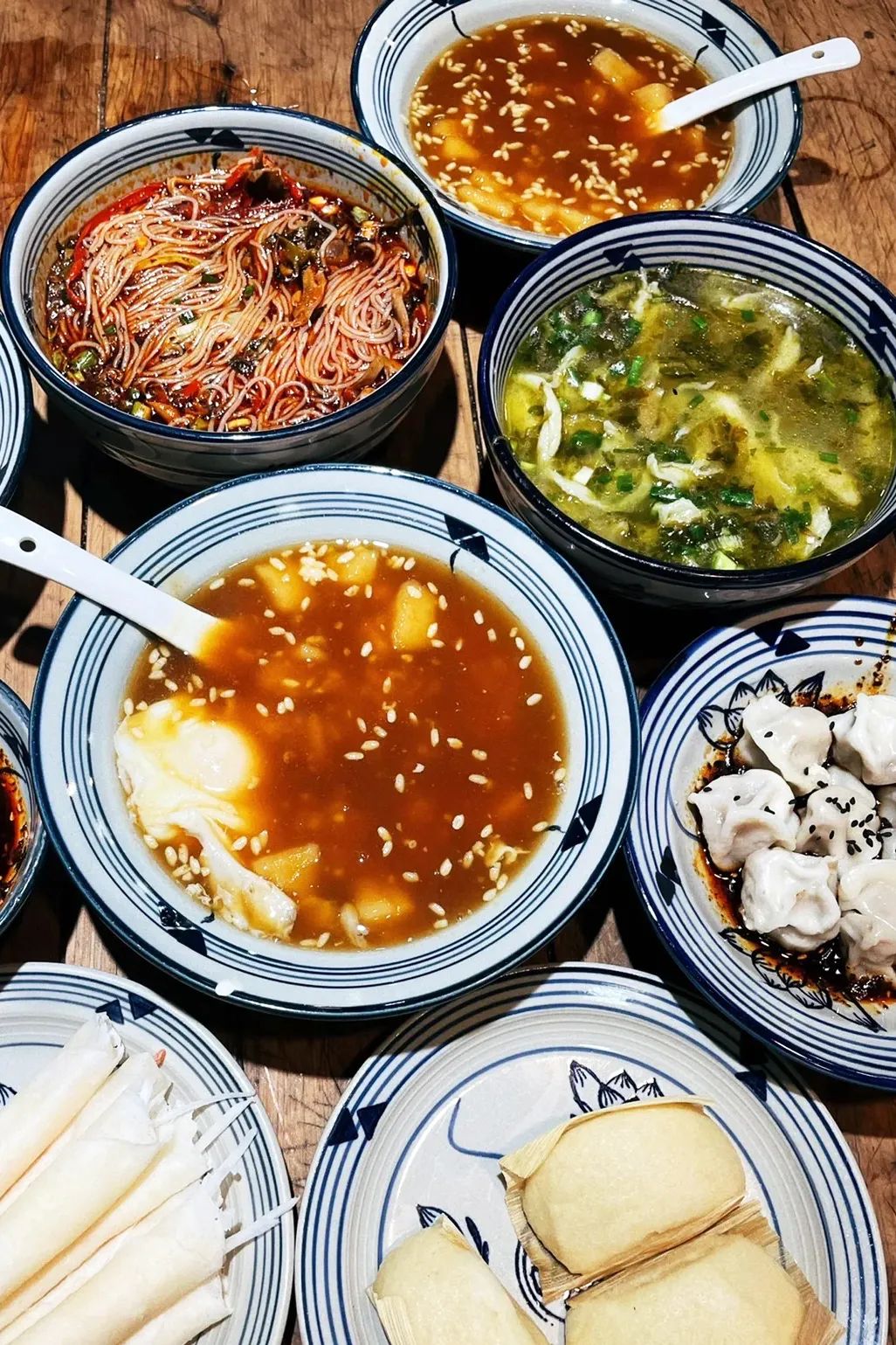 Image related to A Sincere Warning to Foreigners: Avoid Eating Local Delicacies in Chengdu