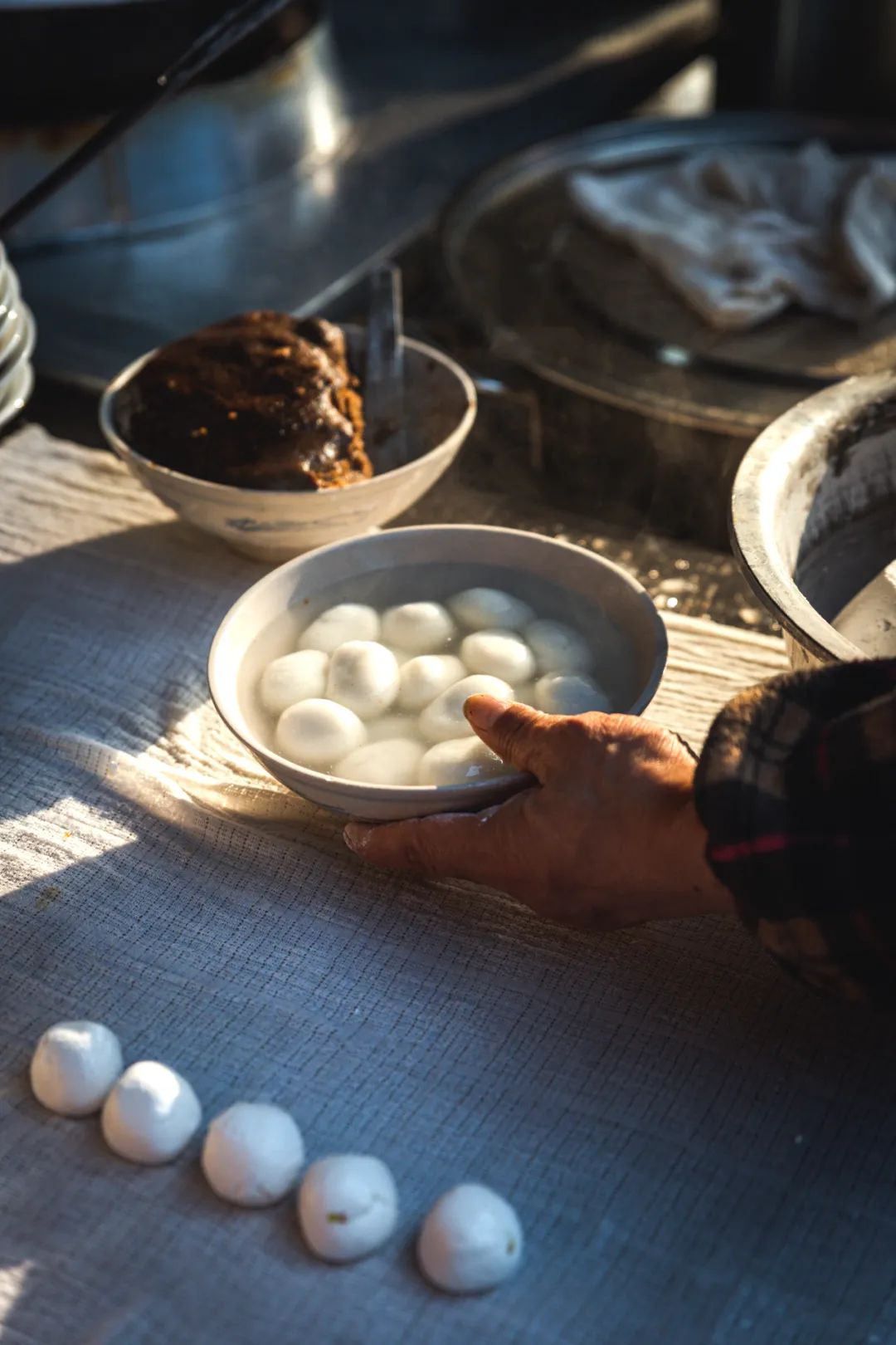 Image related to No One Wakes a Sichuaner—Unless You Say "Breakfast Time!