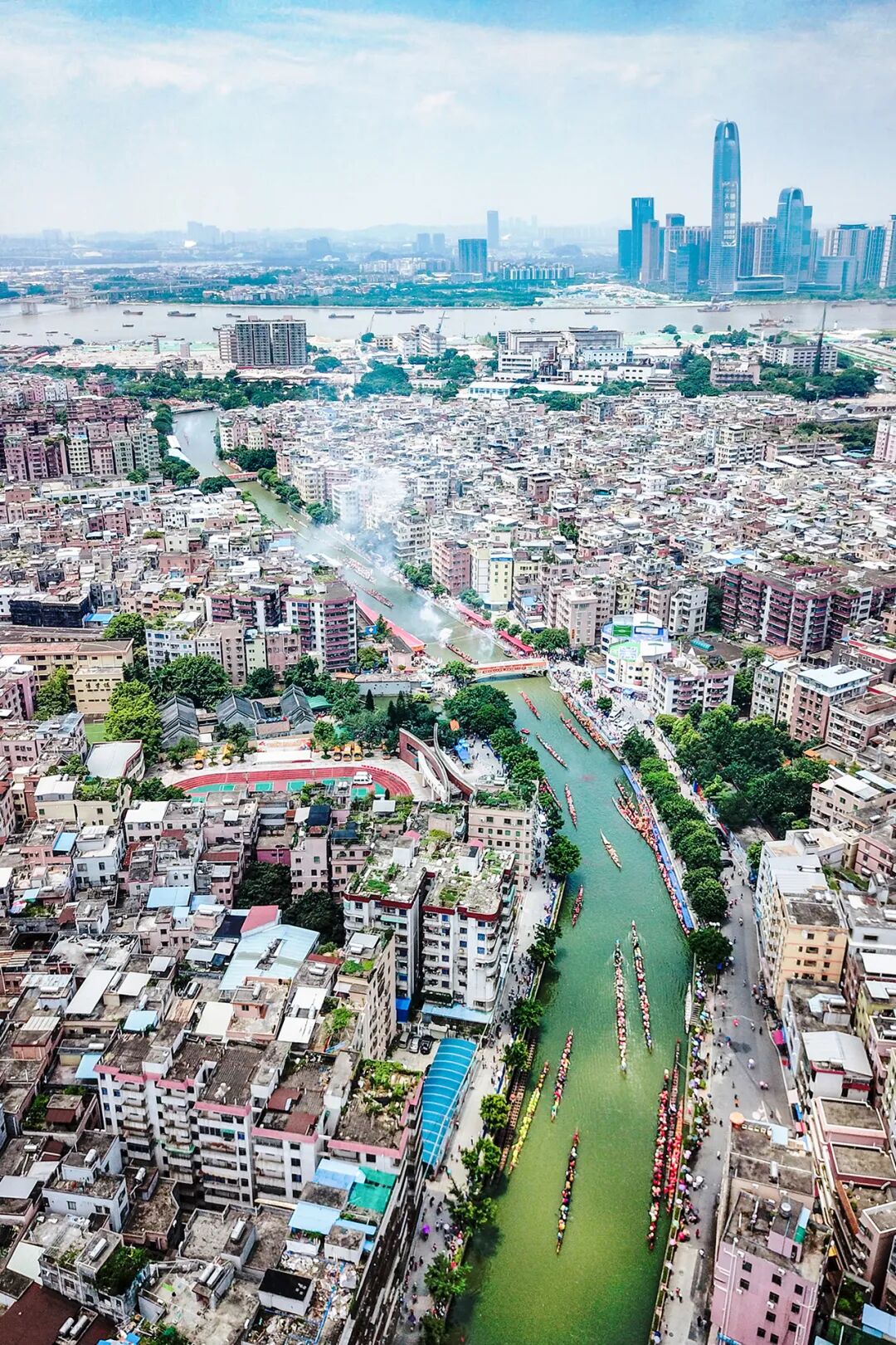 Image related to I've Been Working for Two Days, Why Are Cantonese Still Racing Dragon Boats?