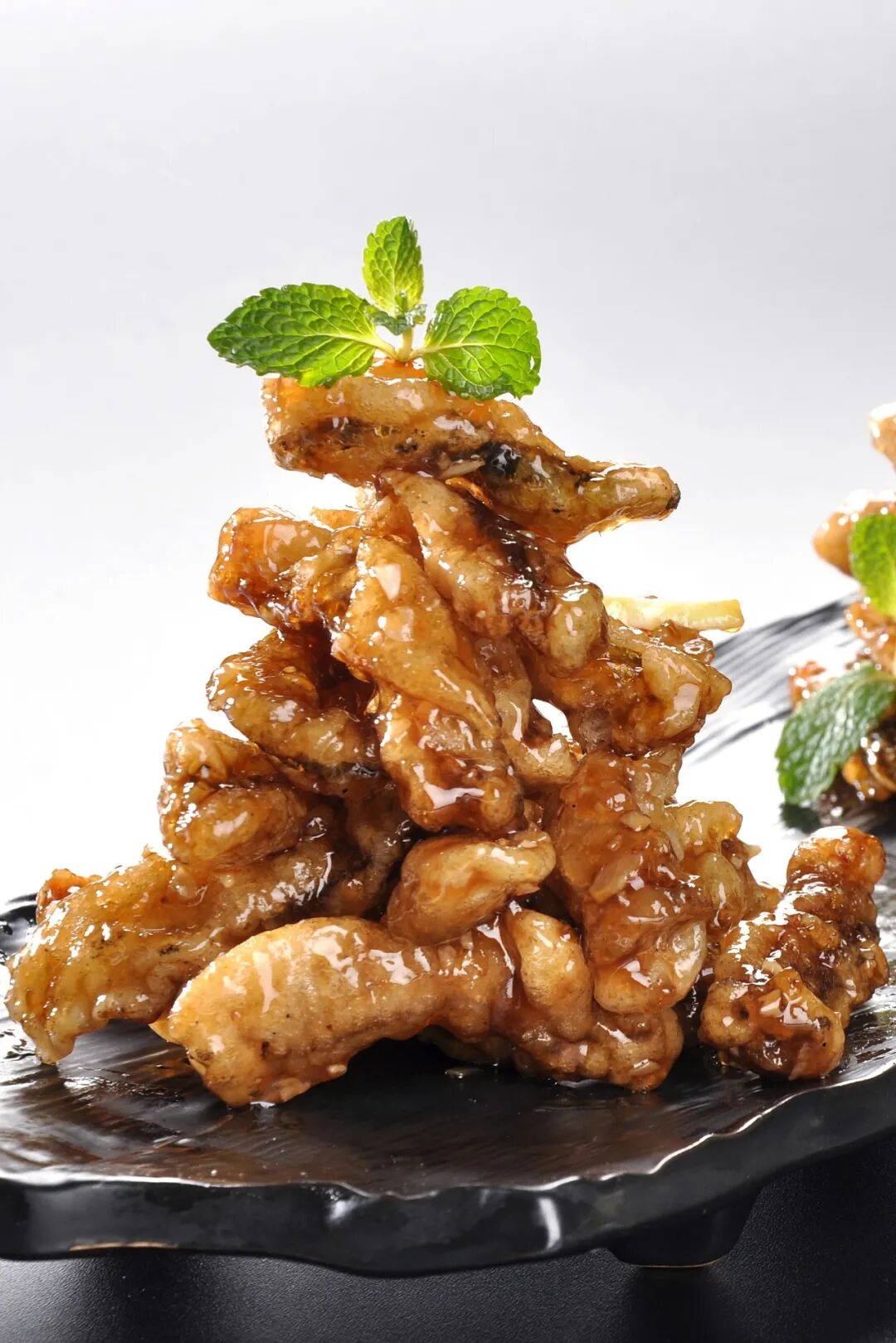 Image related to China's Top Freshwater Delicacy: A Landlocked City Outshines the Ocean in Freshness