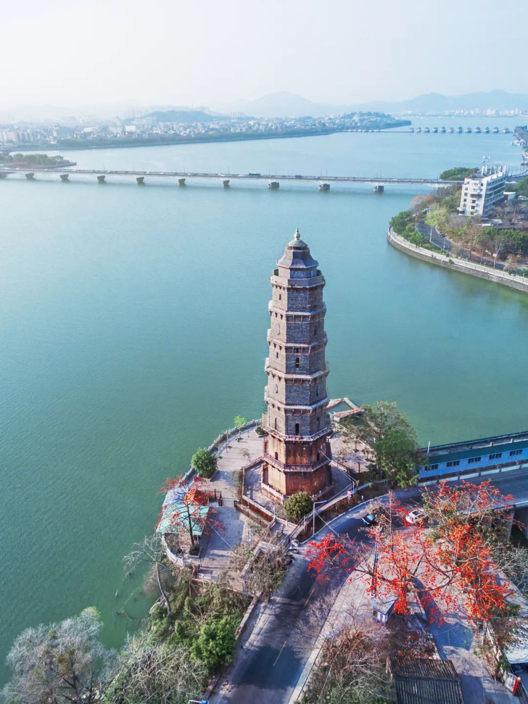 Image related to Why Does Chaozhou in Guangdong Have a "Fujian" Flavor?