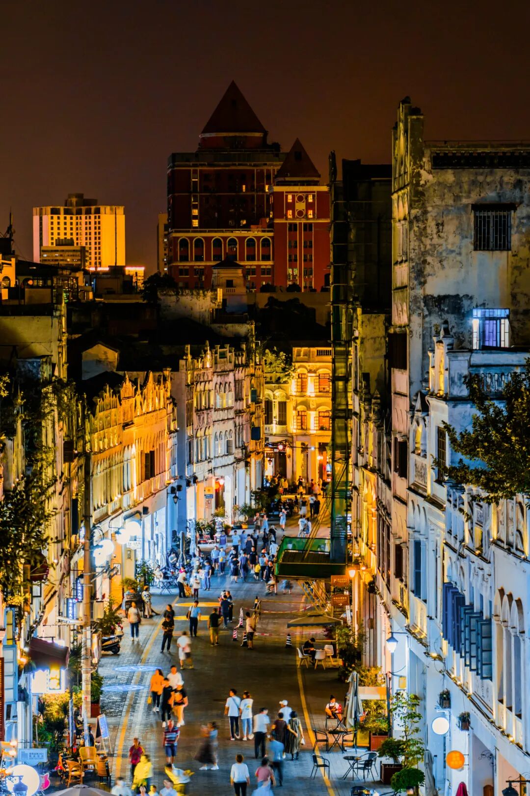 Image related to Skip the Crowds in Sanya: Discover Hainan's Best Late-Night Bites Here!