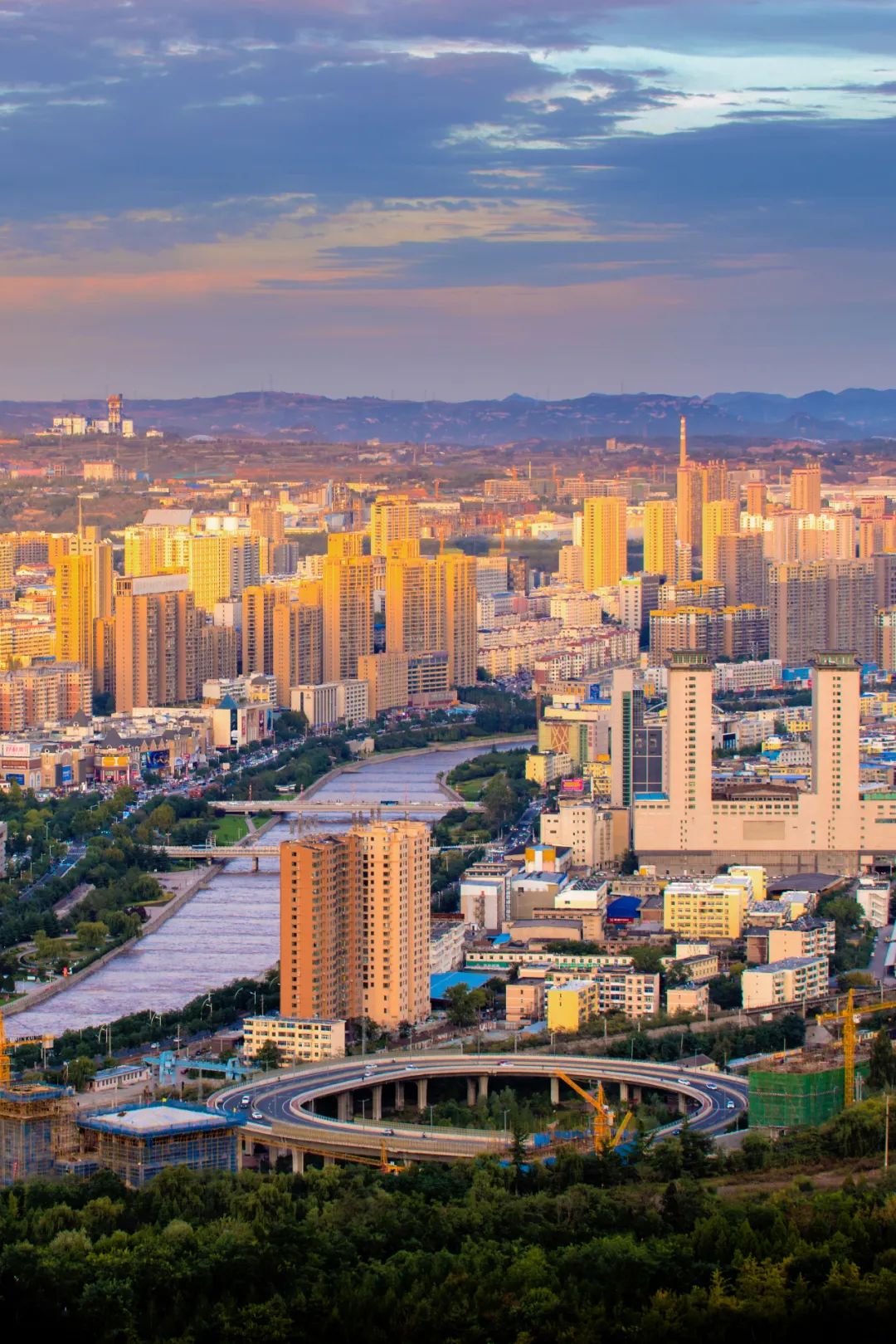 Image related to How Did China's Smallest City in Shanxi Give Birth to the Universe-Level Epic The Three-Body Problem?