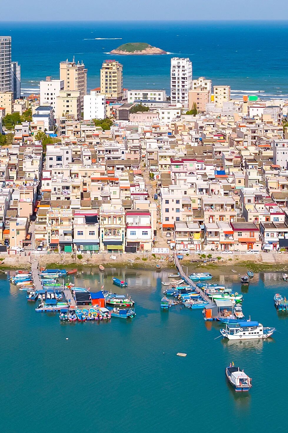 Image related to Why Guangdong Feels Like Three Provinces? The Answer Lies in This City!