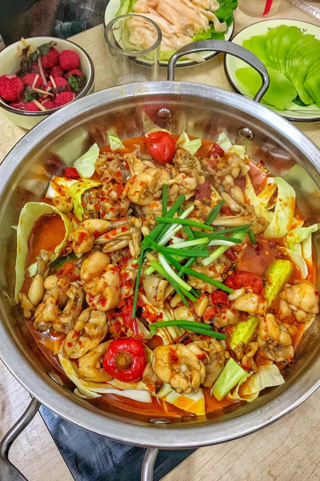 Image related to China's Hottest Late-Night Eats Province: Half the Streets Reek of Crawfish!