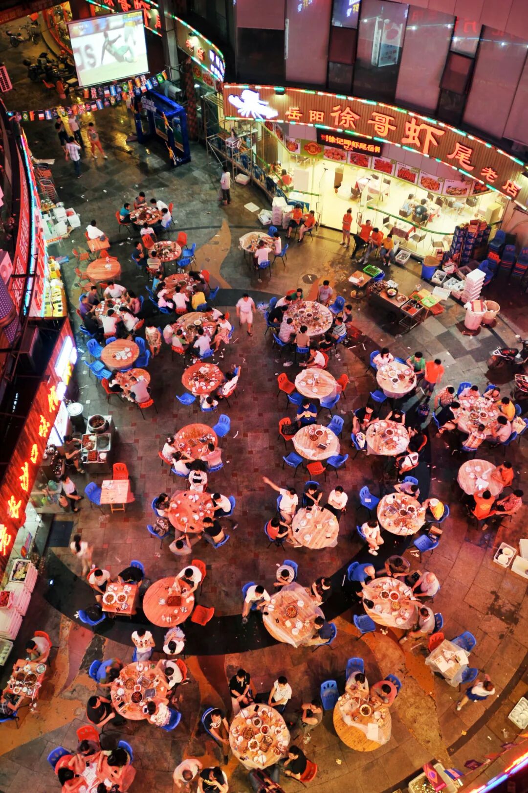 Image related to China's Hottest Late-Night Eats Province: Half the Streets Reek of Crawfish!