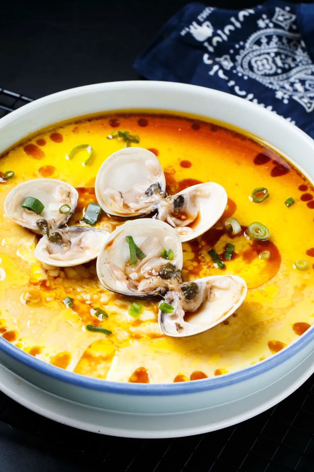 Image related to Discover Jiangsu's Hidden Seafood Paradise: All-You-Can-Eat Clams and Mud Snails from the Tidal Flats!