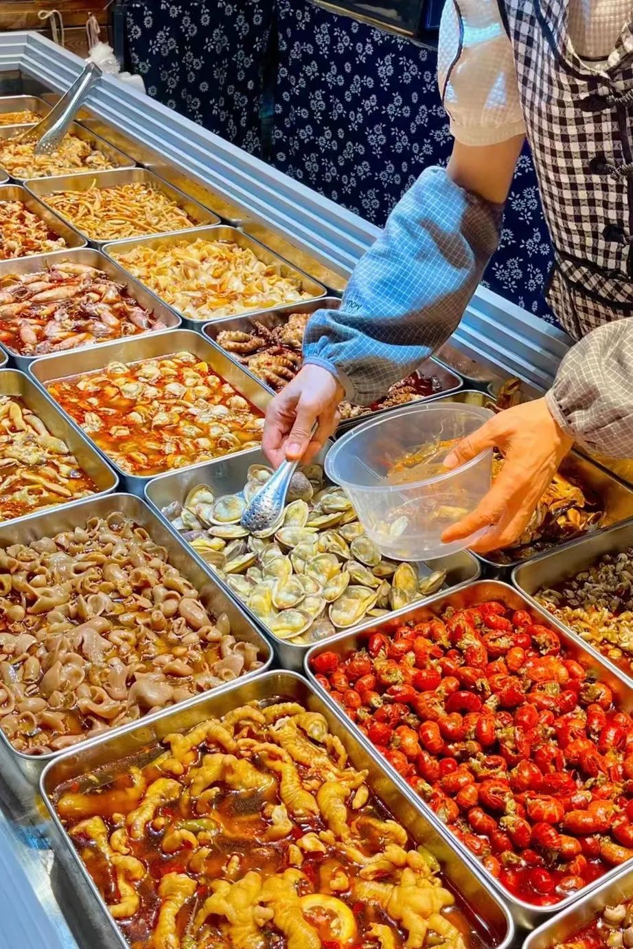 Image related to In This Hidden Seafood Paradise, Everyone Can Eat Their Fill of Clams!