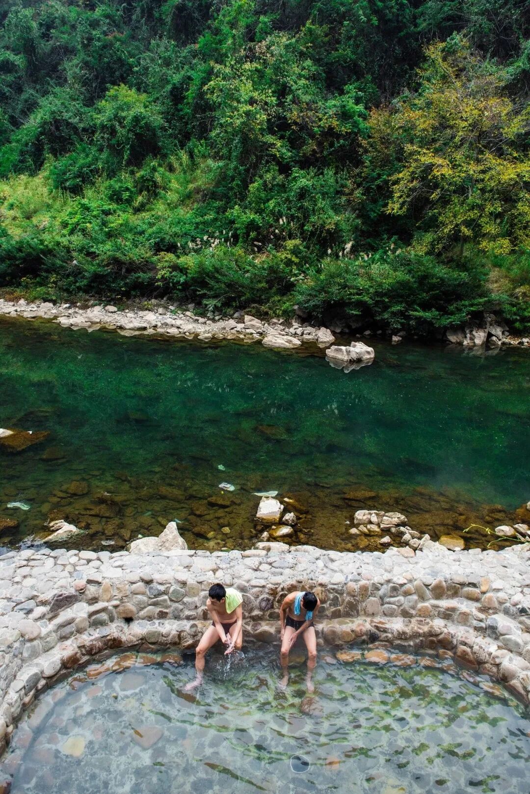 Image related to Embark on a "Fire and Ice" Mountain Adventure: Why Guizhou Reigns as the Ultimate Winter Wonderland