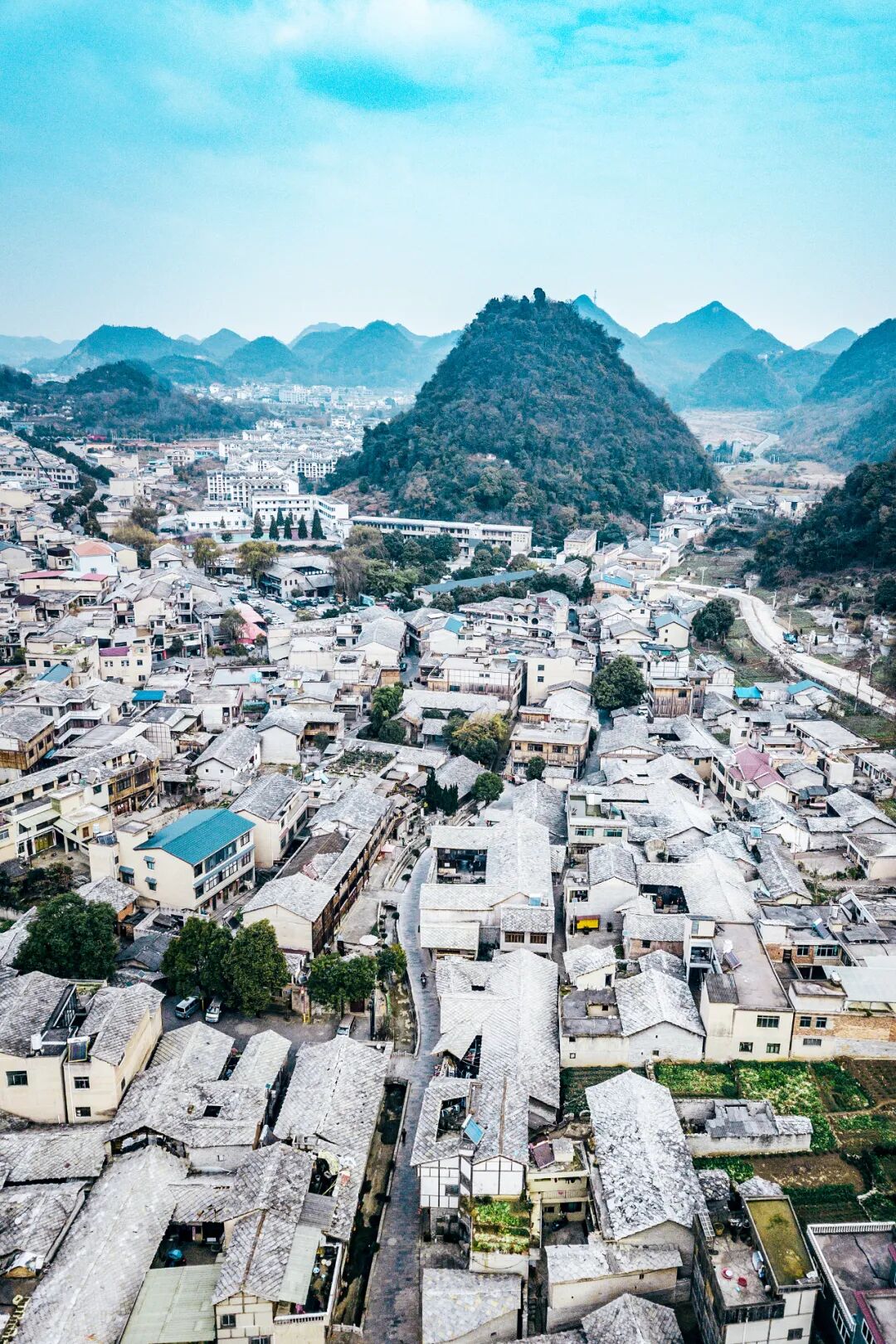 Image related to Embark on a "Fire and Ice" Mountain Adventure: Why Guizhou Reigns as the Ultimate Winter Wonderland