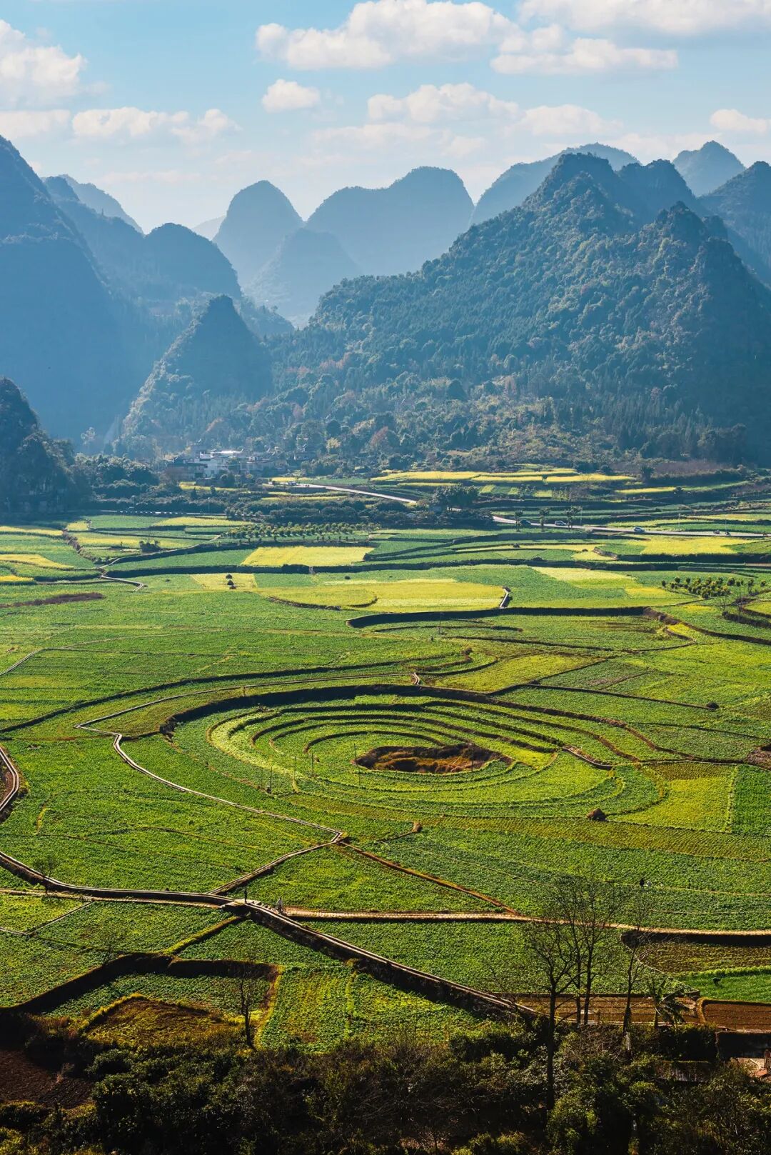 Image related to Embark on a "Fire and Ice" Mountain Adventure: Why Guizhou Reigns as the Ultimate Winter Wonderland