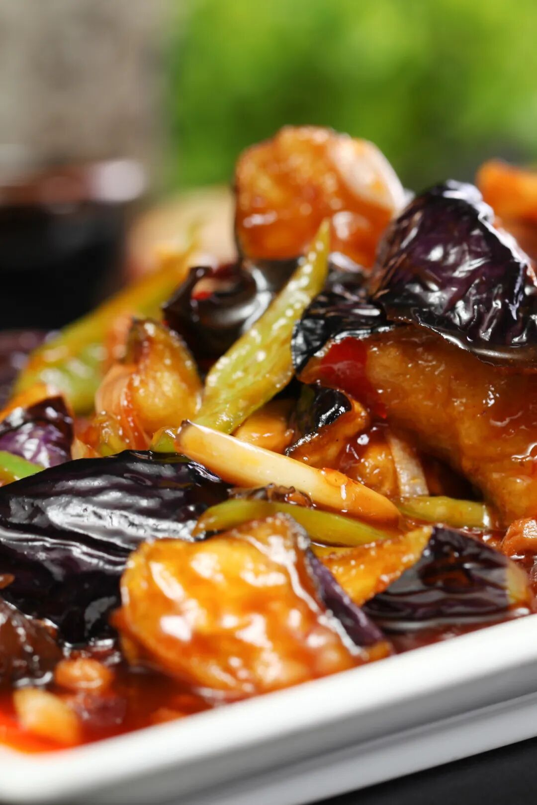 Image related to Why Does Northeastern Cuisine Culminate in Harbin Boxed Meals?