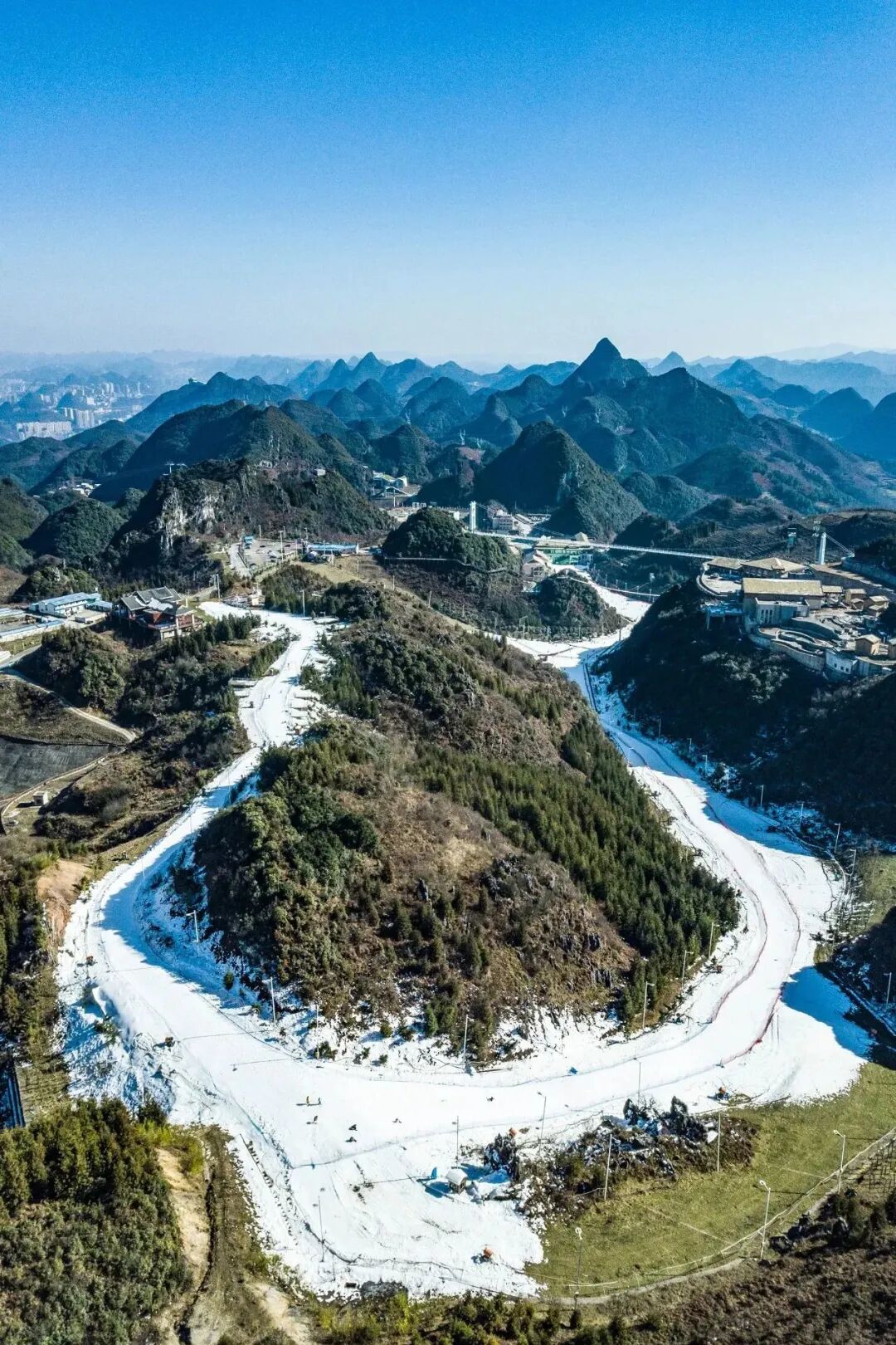 Image related to Embark on a "Fire and Ice" Mountain Adventure: Why Guizhou Reigns as the Ultimate Winter Wonderland