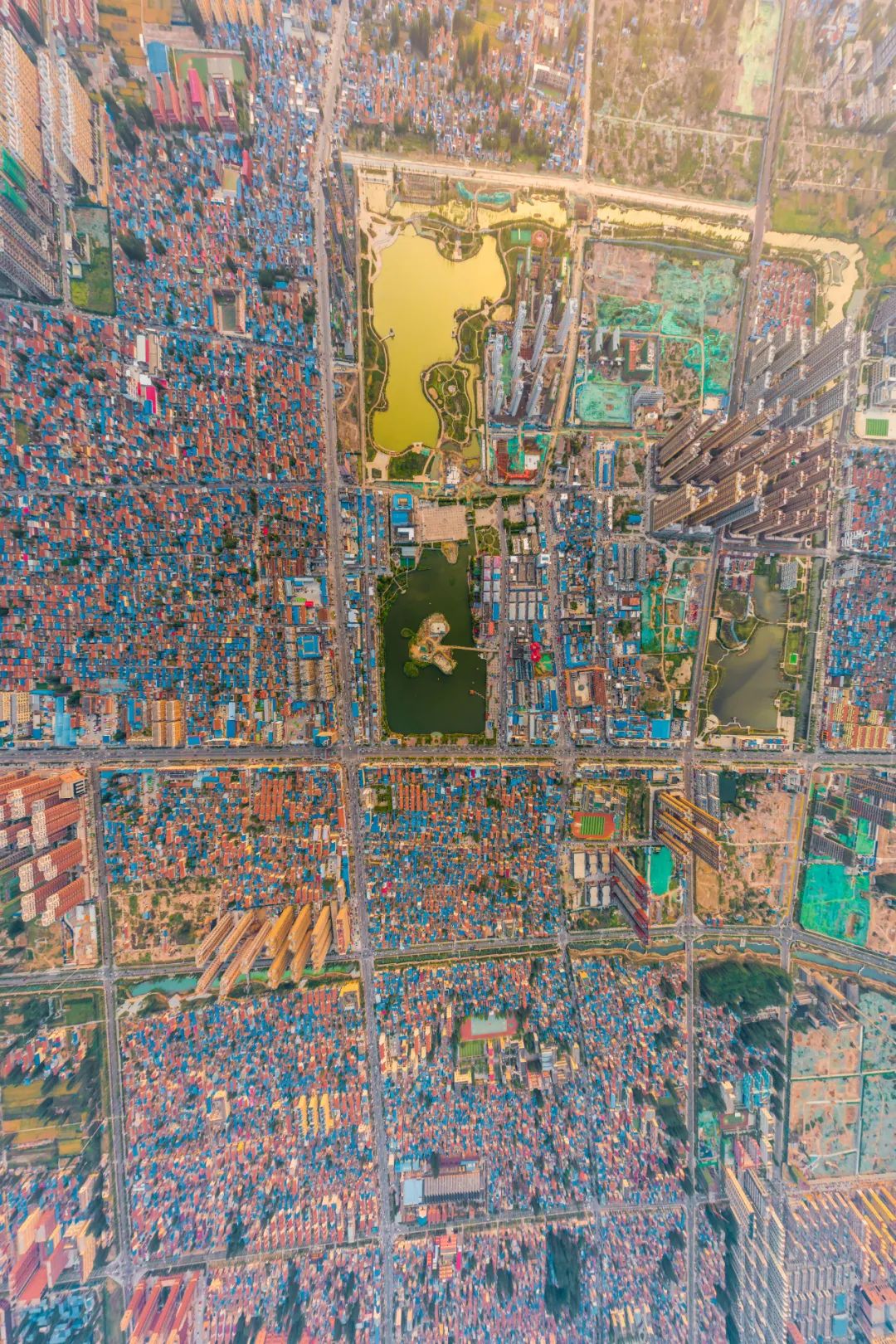 Image related to How Did the Most Henan-like City in Shandong Become the "Center of the Universe"?