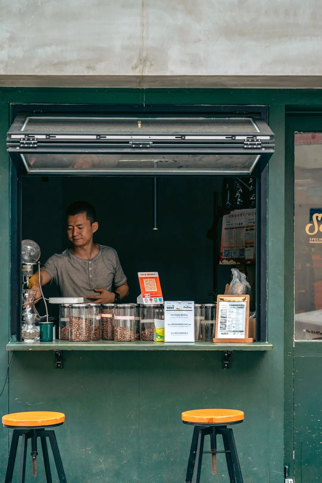Image related to 48 Hours in Guiyang: Discovering the Far More Than Just "Sour and Spicy" Wonders of Guizhou Cuisine